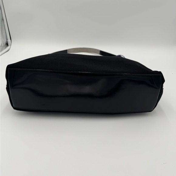 Authentic Gucci Metal Handle Canvas & Leather Shoulder Bag Black - Picture 9 of 16